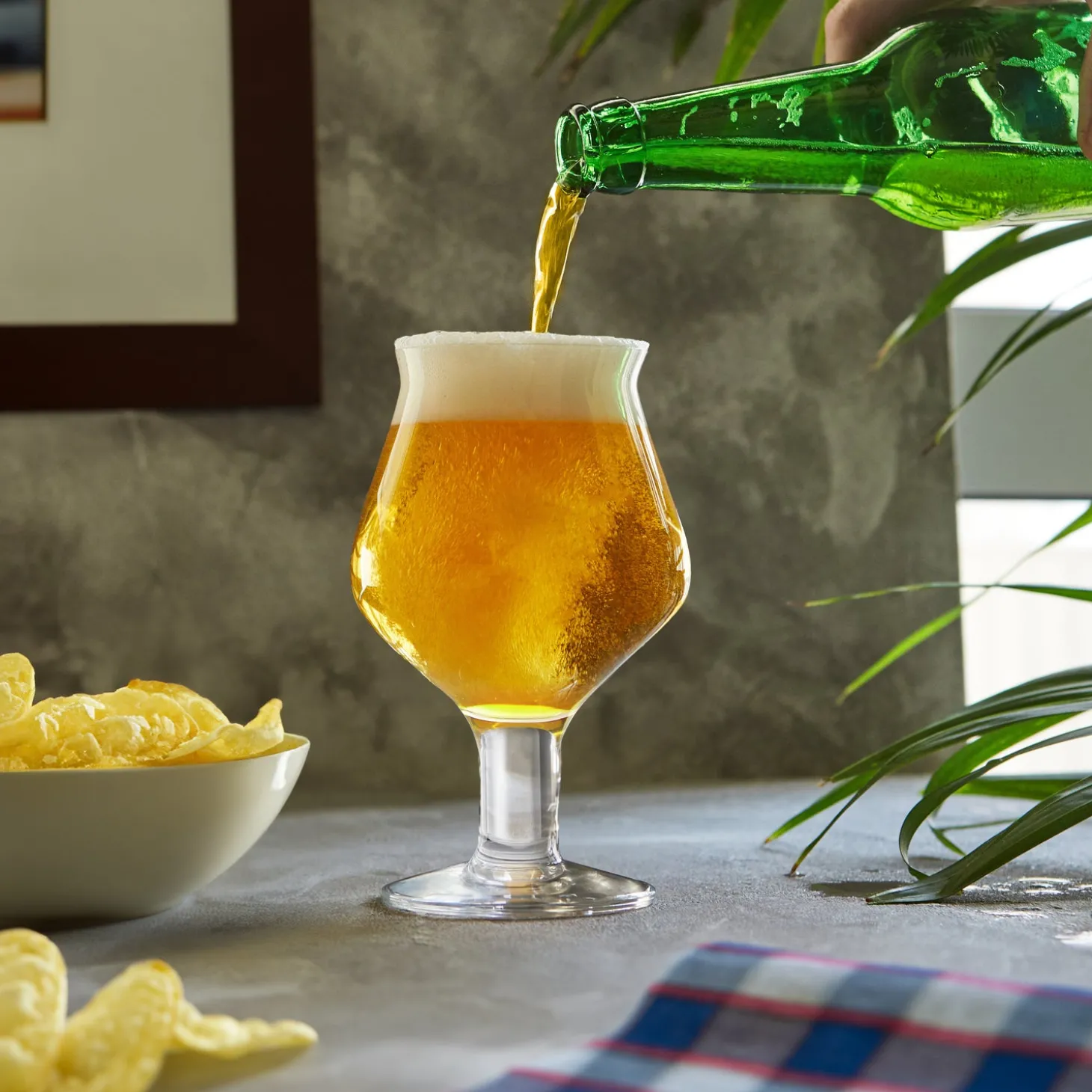 craft_beer_glasses__set_o_1.webp Craft Beer Glasses - Set of 2