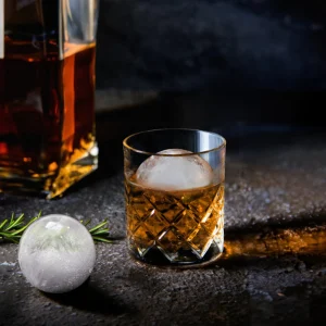 Yarai Shiver Ice Ball Shots - 4 Glasses with Ice Ball Tray